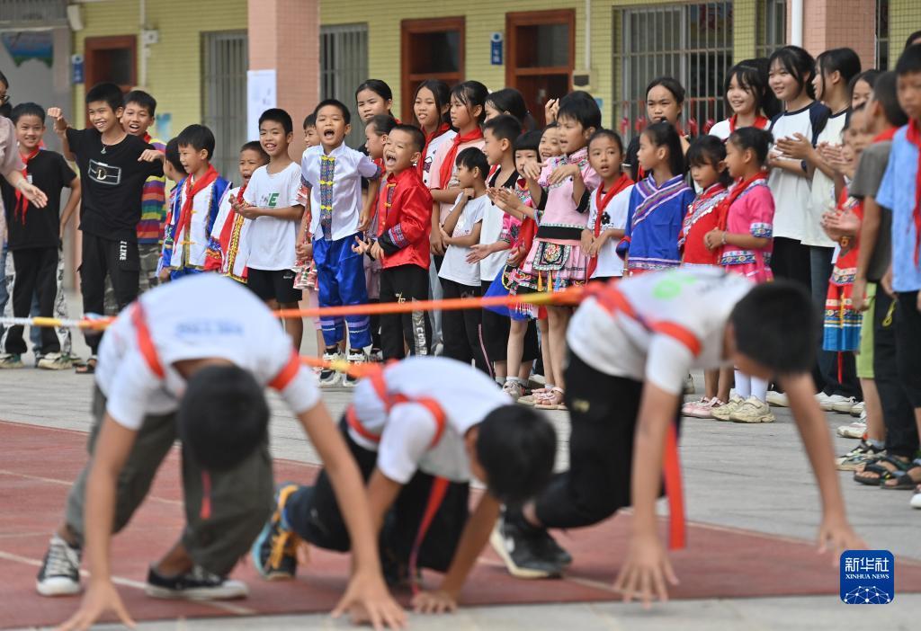 img/cac275a32bef34211ad6f9a9e0bf8633.jpeg
